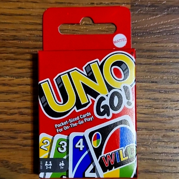 Uno Card Game Pocket Sized, Travel Version By Mattel - Picture 1 of 6